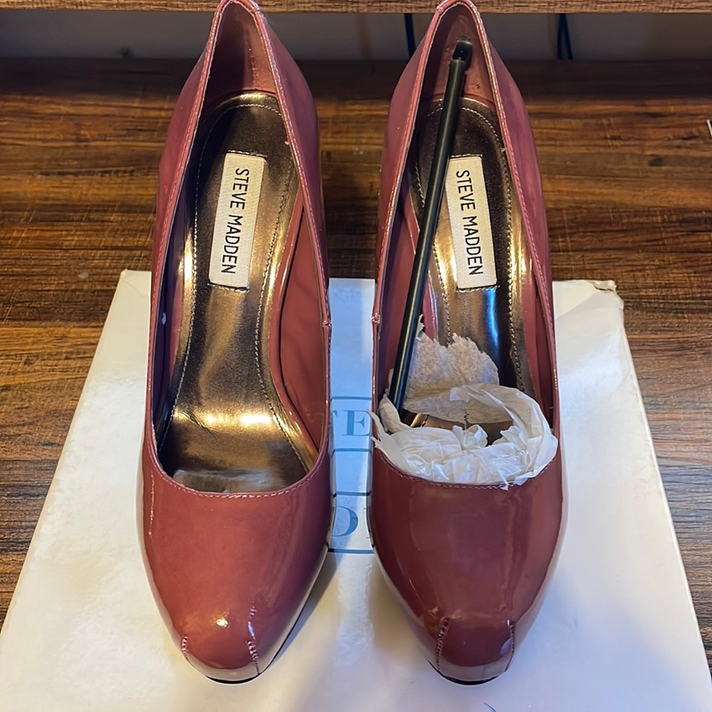 Steve Madden, size 8